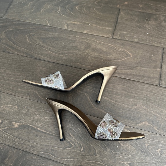 Stuart Weitzman Gold Mesh Slip On Sparkly Heels - Picture 7 of 8